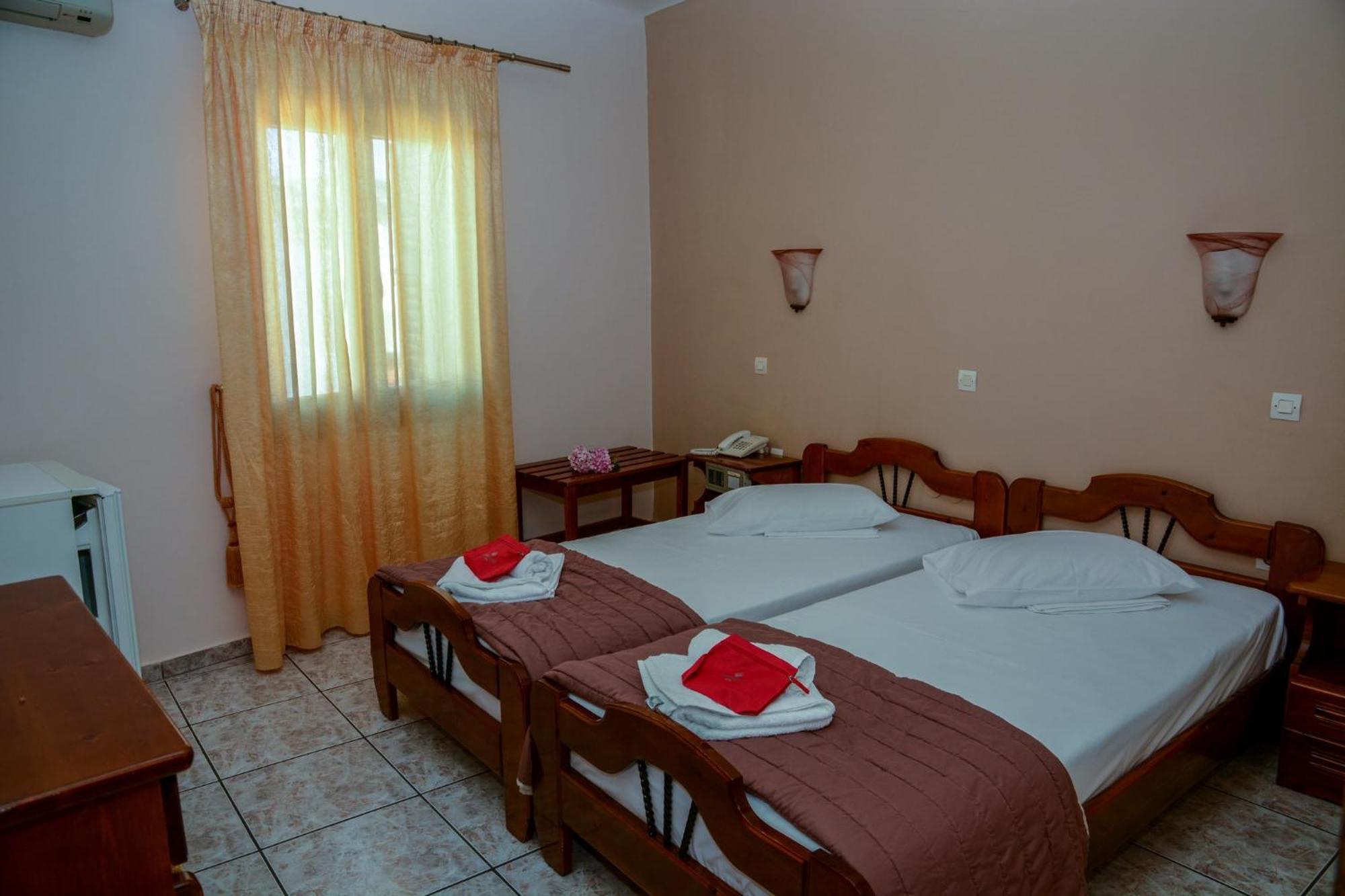 Poseidonio Hotel Tinos ภายนอก รูปภาพ