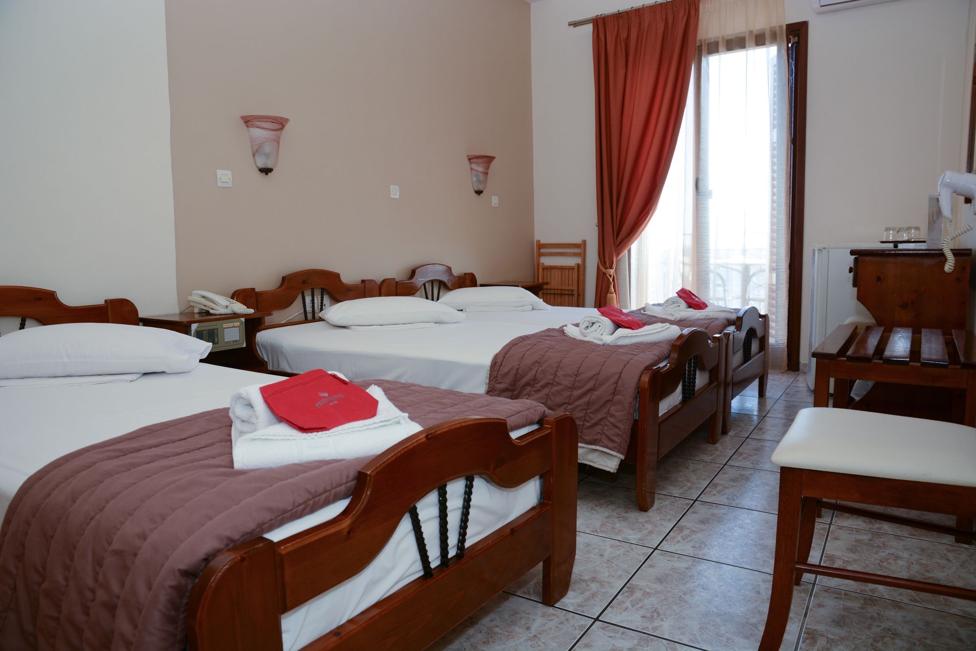 Poseidonio Hotel Tinos ภายนอก รูปภาพ